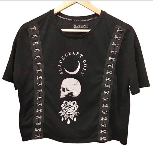 Hot Topic Small BlackCraft Top Skull Hook & Eye Closure Tattoo Women’s Shirt - Picture 2 of 9